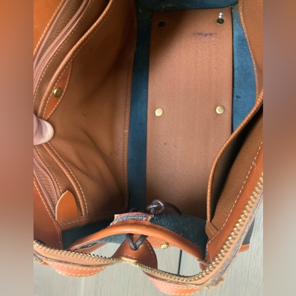 Vintage Dooney and Bourke Vintage Satchel Handbag - Picture 11 of 16